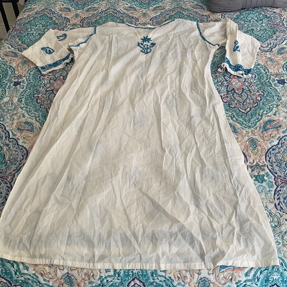 Beautiful Boho Embroidered dress made in India - Picture 5 of 6